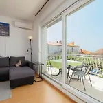 Sofia With Balcony - 55m2 - 1 Km To The Sea Апартаменты *