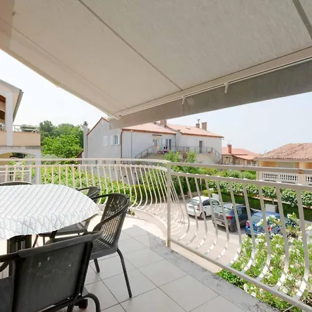 Sofia With Balcony - 55m2 - 1 Km To The Sea * Poreč