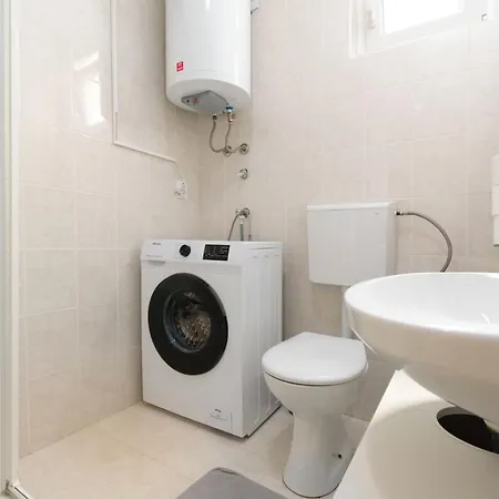 Sofia With Balcony - 55m2 - 1 Km To The Sea Apartman *