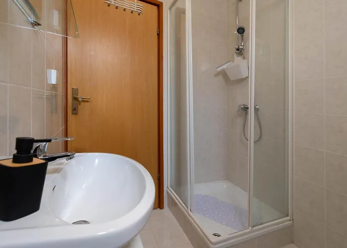 Sofia With Balcony - 55m2 - 1 Km To The Sea Lejlighed *
