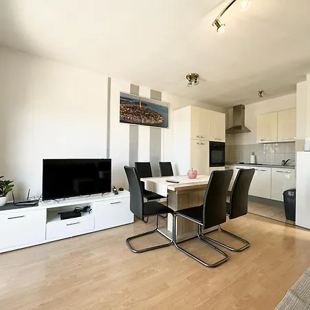 Sofia Apartment Porec