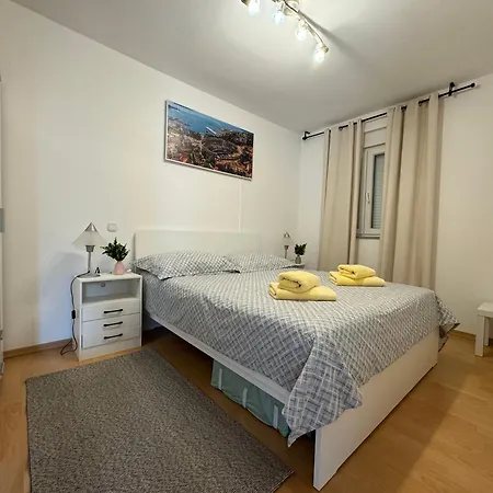 Sofia Apartment *