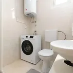 Sofia With Balcony - 55m2 - 1 Km To The Sea 아파트 *